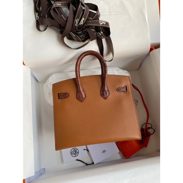 Hermes limited edition sellier gold top