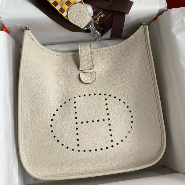 Replica Hermes Evelyne III PM 29 Handmade Bag in Craie Clemence Leather