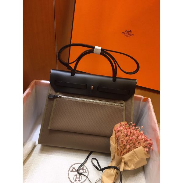 Hermes zip clearance