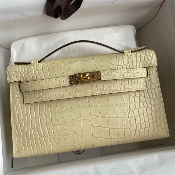 Kelly pochette croc 2025