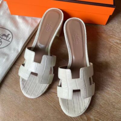 Hermes Oasis Sandals in White Matte Niloticus Crocodile