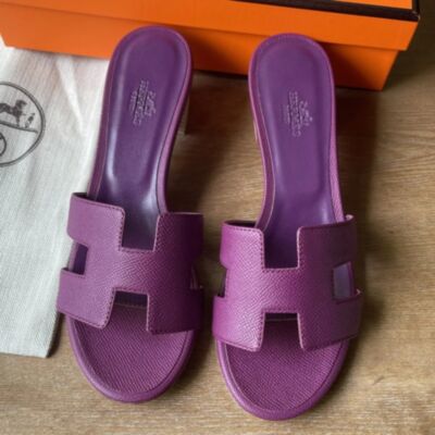 Hermes Oasis Sandals in Anemone Epsom Leather