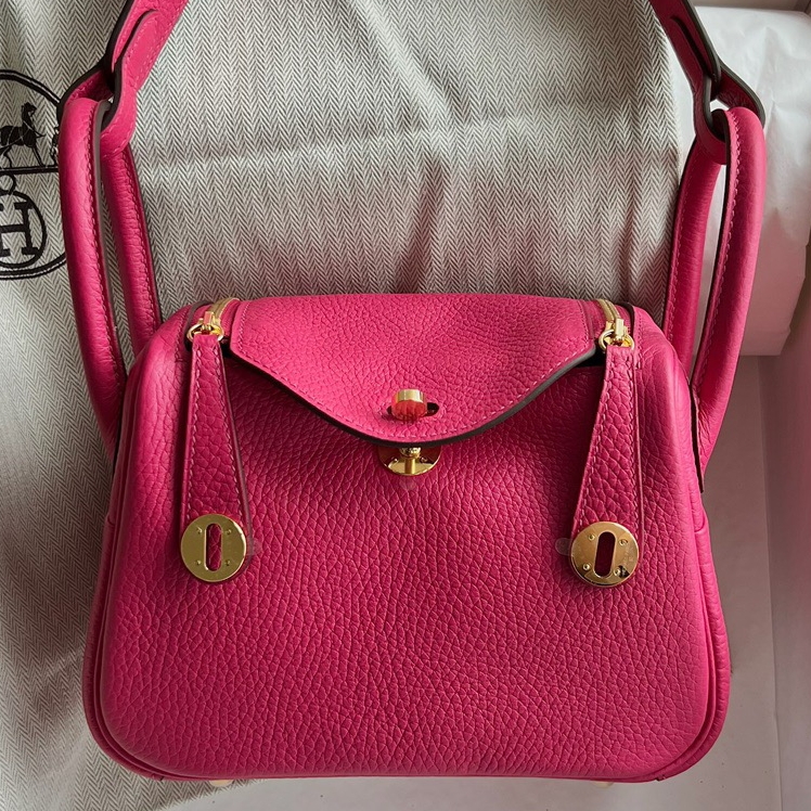 Hermes Mini Lindy Handmade Bag in Rose Mexico Clemence Leather