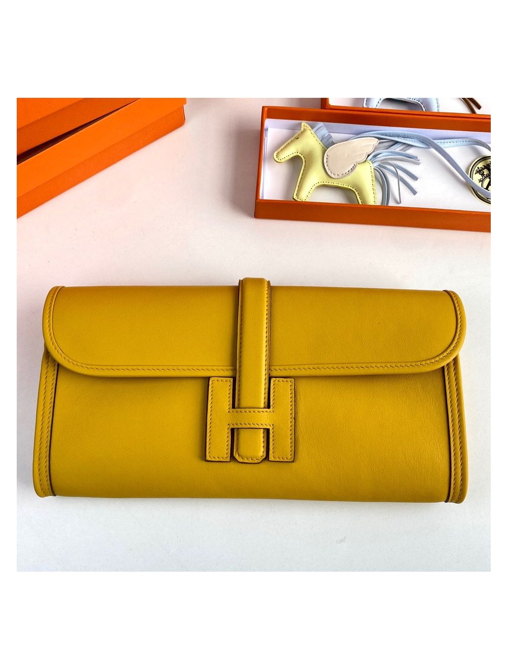 Buy Incredible Range Women Yellow Handbag Yellow Online @ Best Price in  India | Flipkart.com