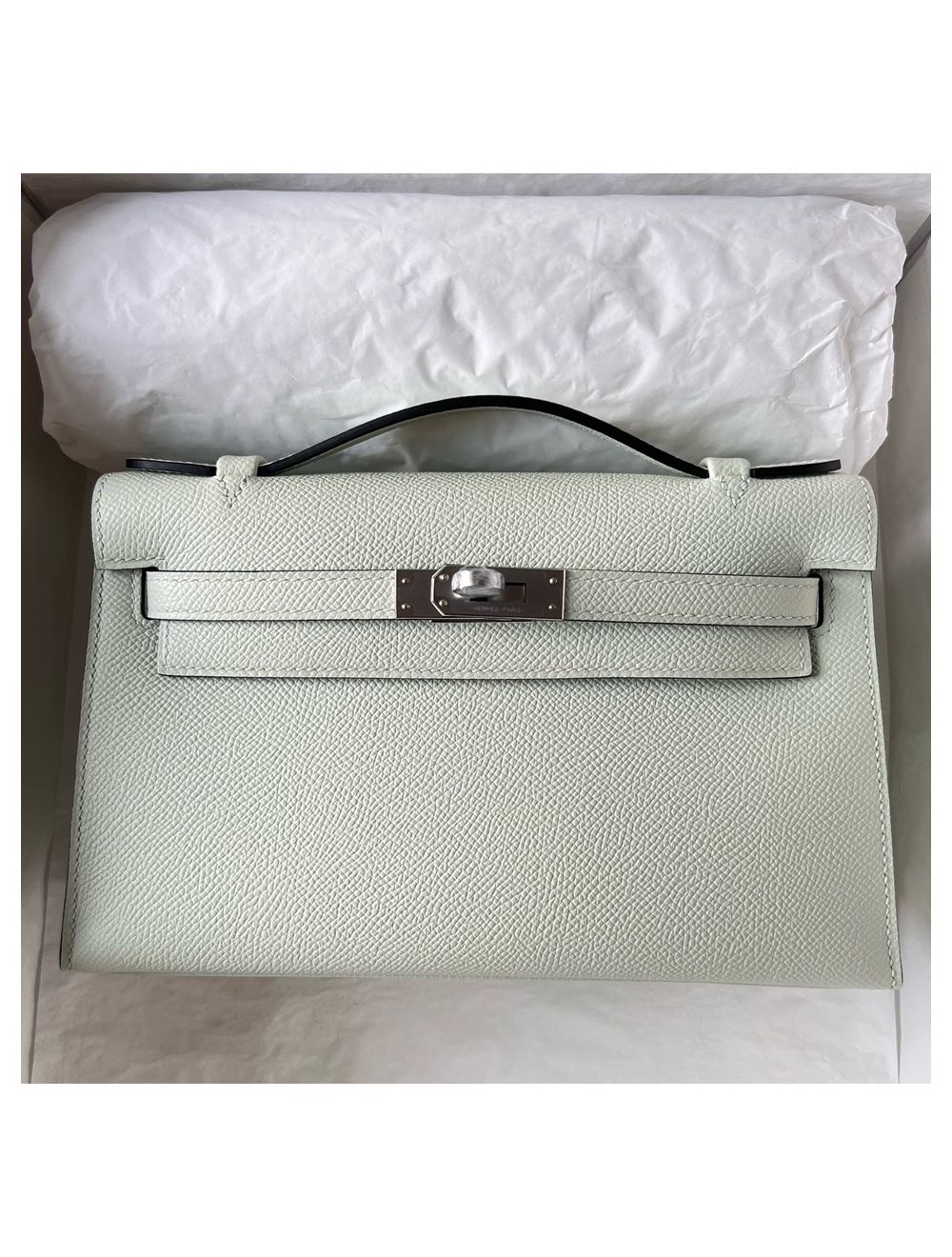 Brand New Hermes Kelly Depeches 25 Pouch vert Rousseau Calfskin Leather