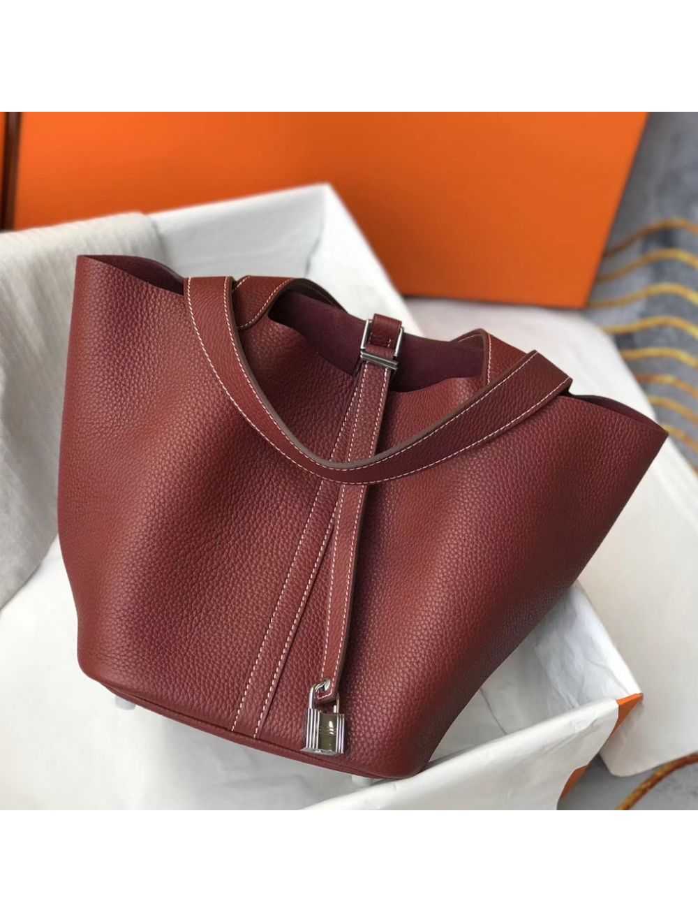 Replica Hermes Picotin Lock 18 Bag In Bordeaux Clemence Leather