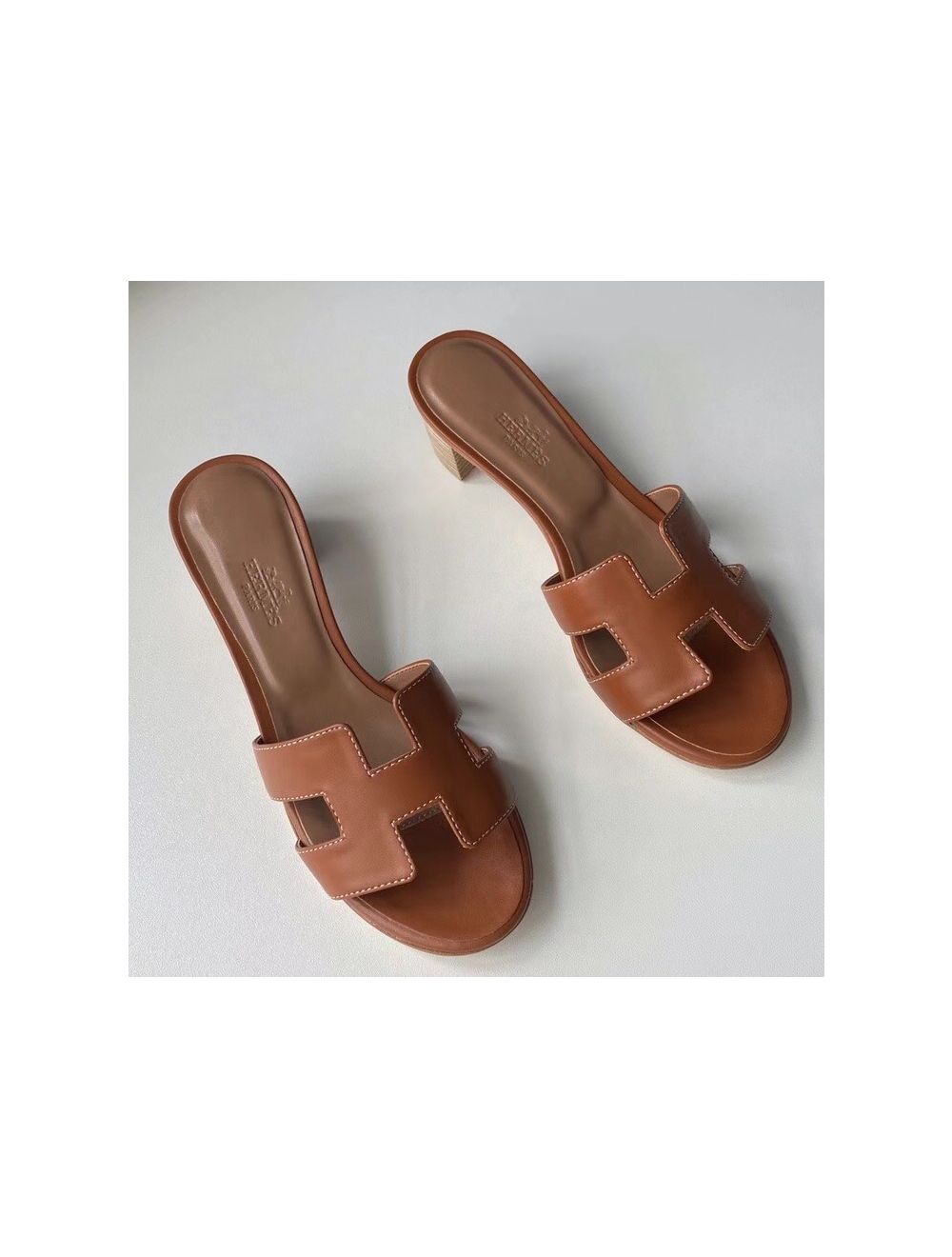 Replica Hermes Oasis Sandals In Gold Swift Leather