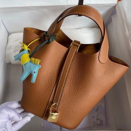 Replica Hermes Picotin Lock 22 Bag In Vert Amande Clemence Leather