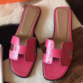 Hermès Oran sandal $1,800 Rose Jaipur Shiny Lizard US H212179Z 2L360  #hermesnewin #hermesoran #hermesoransandals