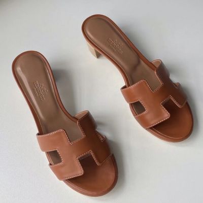 Hermes Oasis Sandals In Gold Swift Leather